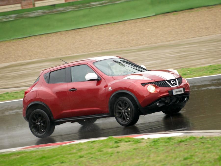  Nissan Juke 190HP Limited Edition 2011 года  (фото 10 из 22)